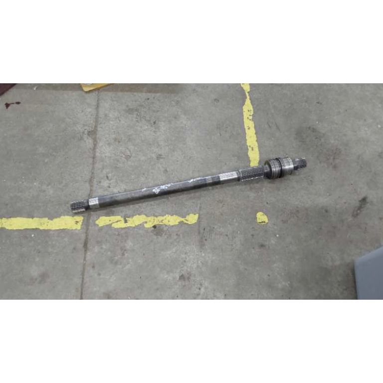 8E9567 SHAFT AS-INPUT