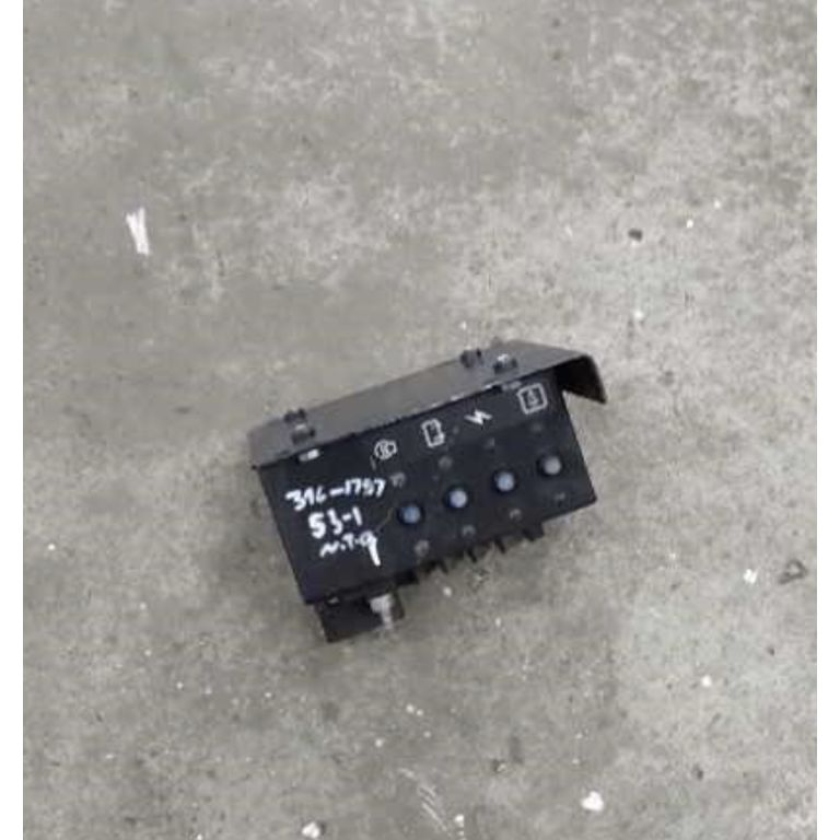 3961787 PANEL GP-CIRCUIT BREAKER