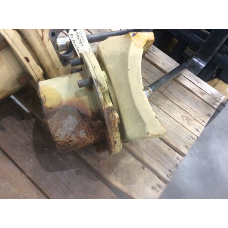 9R6986 housing